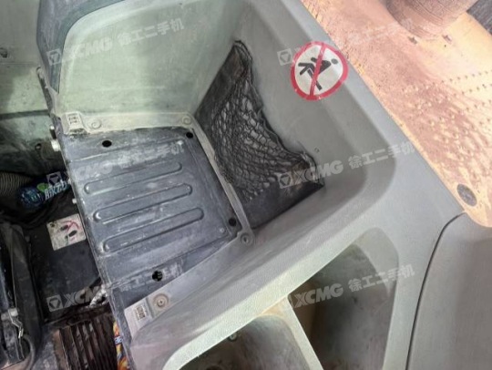 三一重工SY375H履帶式挖掘機