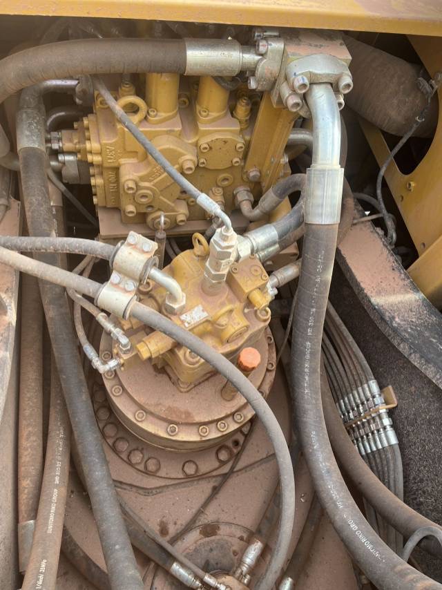 三一重工SY375H履帶式挖掘機