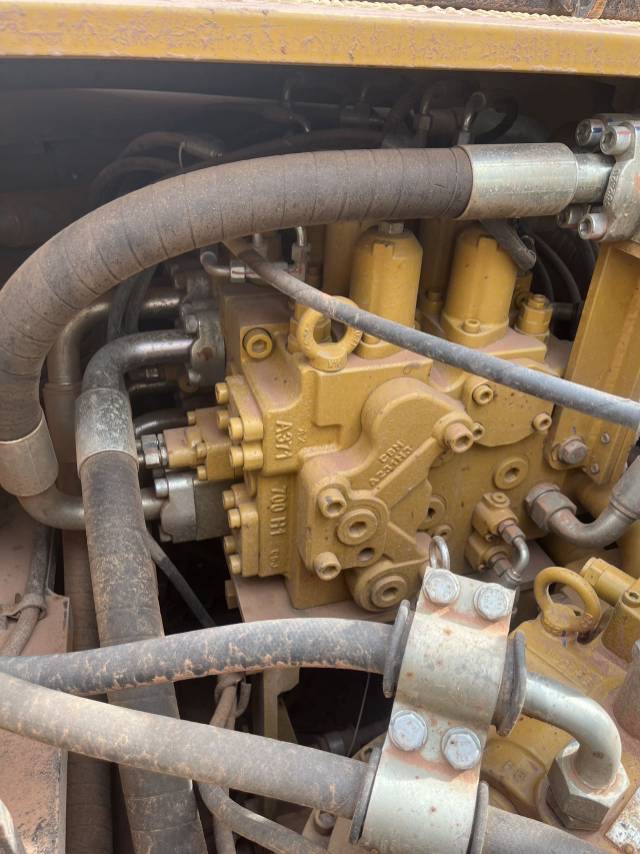 三一重工SY375H履帶式挖掘機