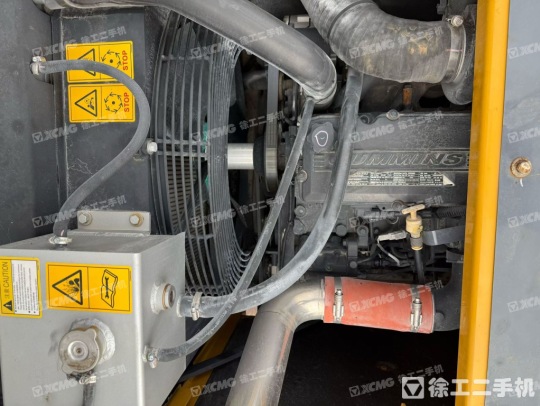 徐工XE380DK MAX履帶式挖掘機