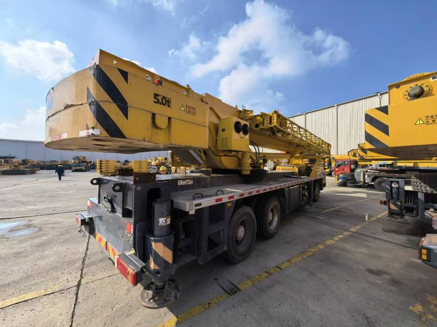 徐工QY50K5D-2汽車起重機