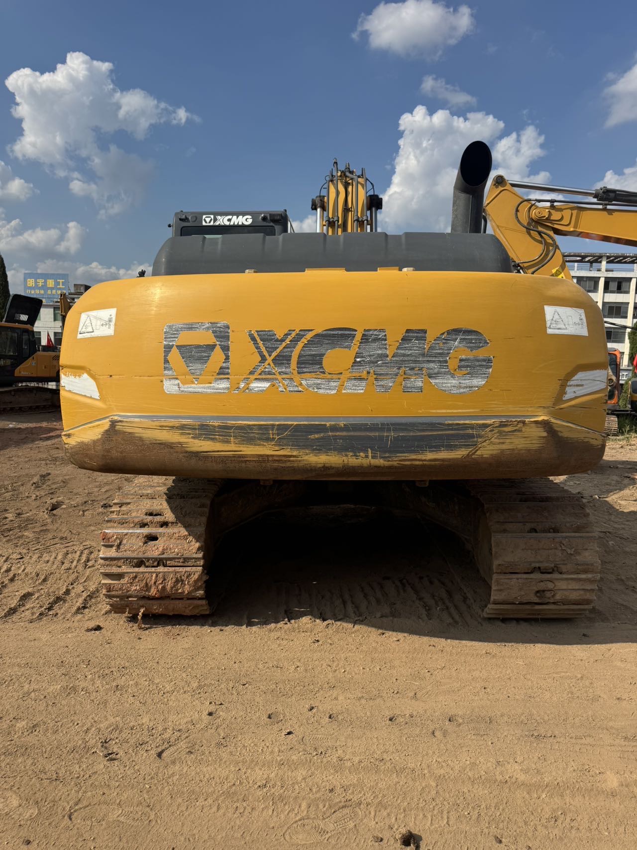 徐工XE200DA履帶式挖掘機