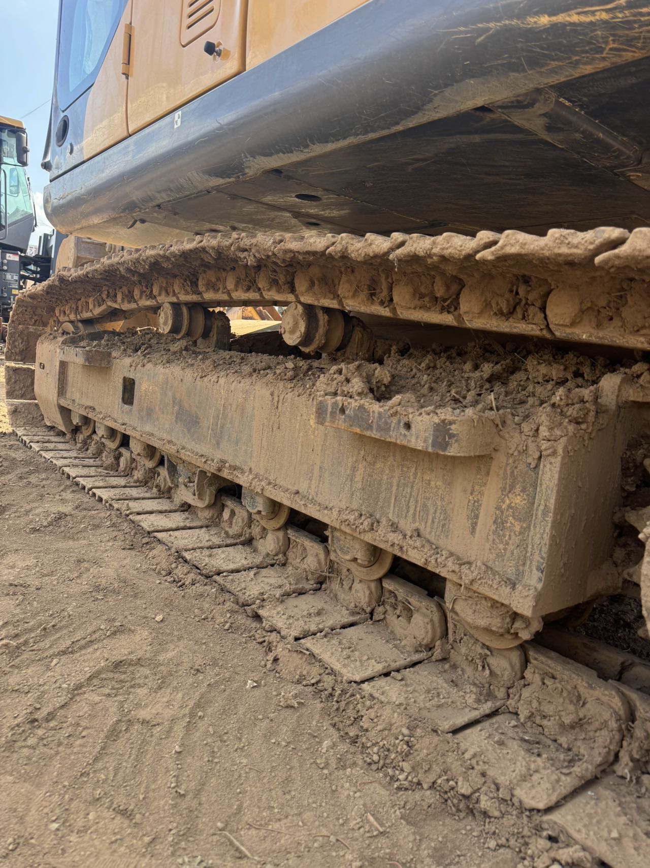 徐工XE200DA履帶式挖掘機