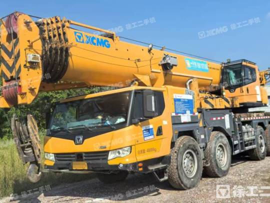 徐工XCT90汽車起重機