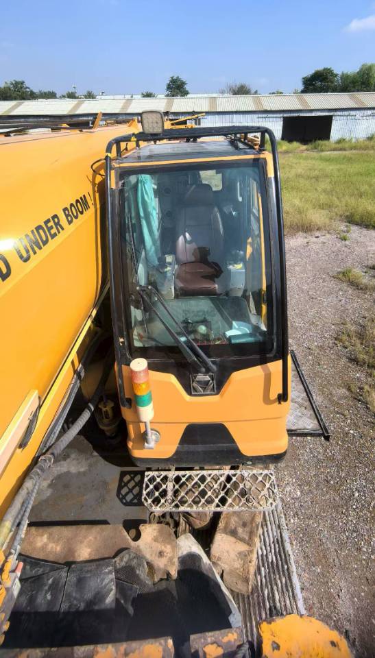 徐工XCT90汽車起重機