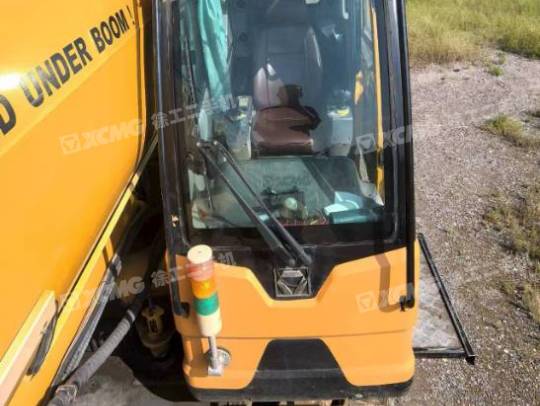 徐工XCT90汽車起重機