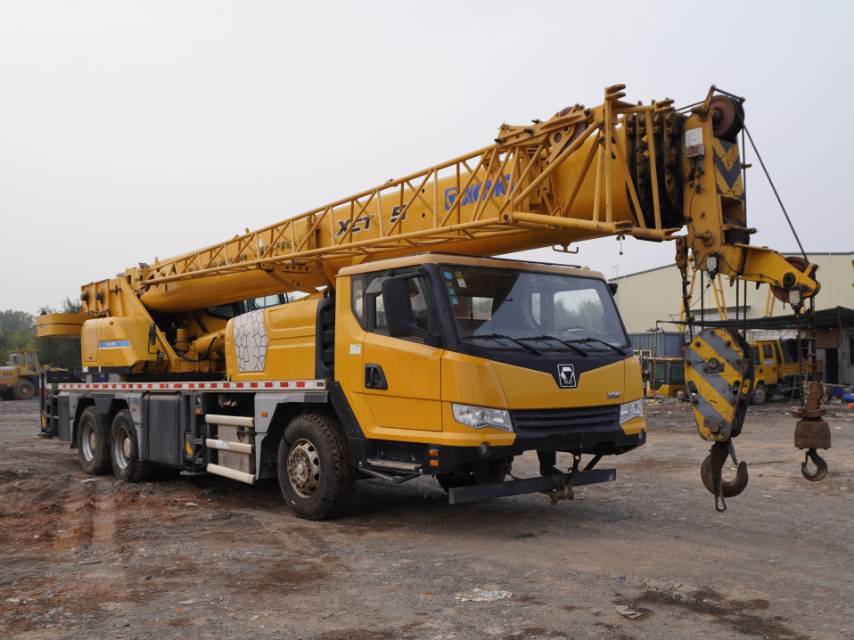 徐工XCT25L5汽車起重機