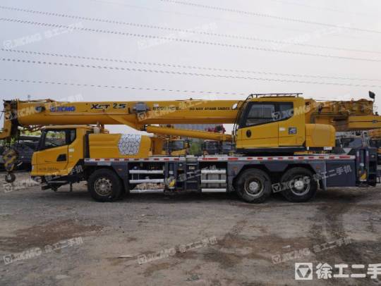 徐工XCT25L5汽車起重機