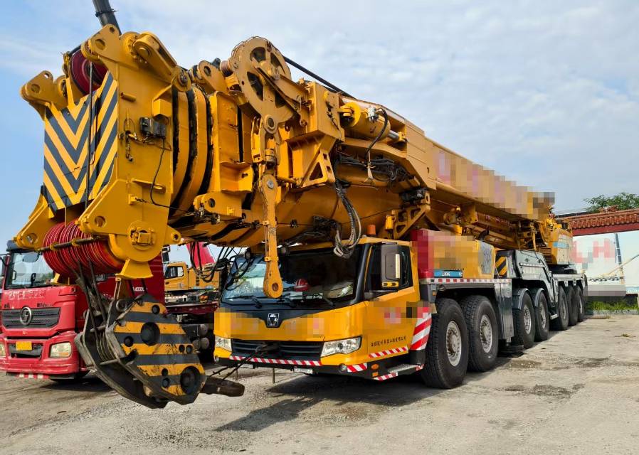 徐工XCA550全地面起重機