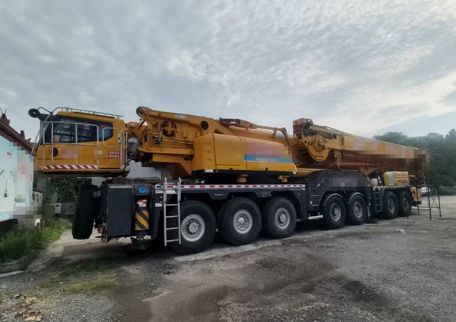 徐工XCA550全地面起重機