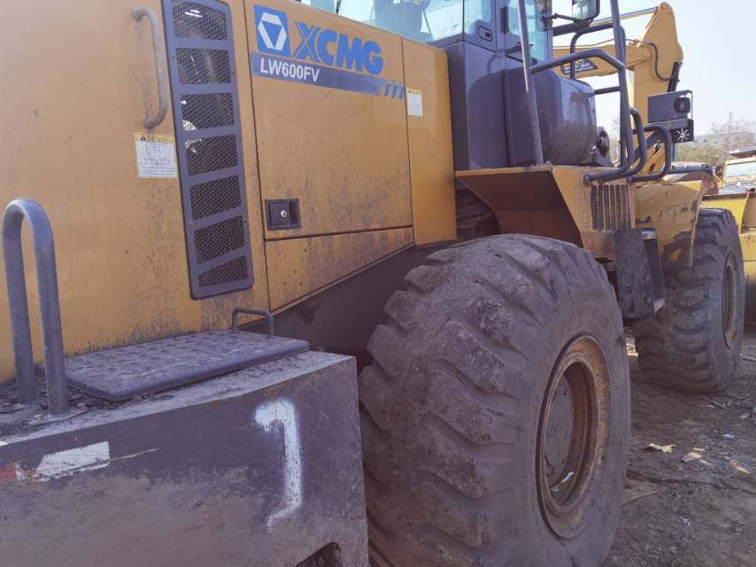徐工LW600FV輪式裝載機(jī)