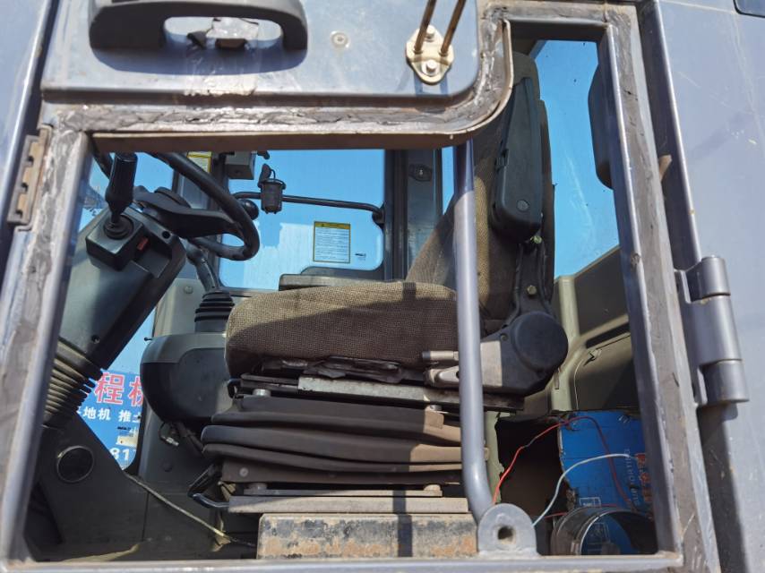 徐工LW600FV輪式裝載機(jī)