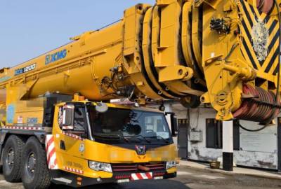 徐工XCA750全路面汽車起重機