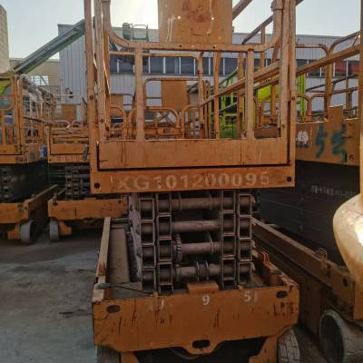 徐工GTJZ1012剪叉式高空作业平台