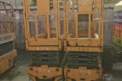 徐工GTJZ0607剪叉式高空作業(yè)平臺