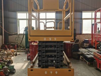 徐工GTJZ1212剪叉式高空作業(yè)平臺(tái)