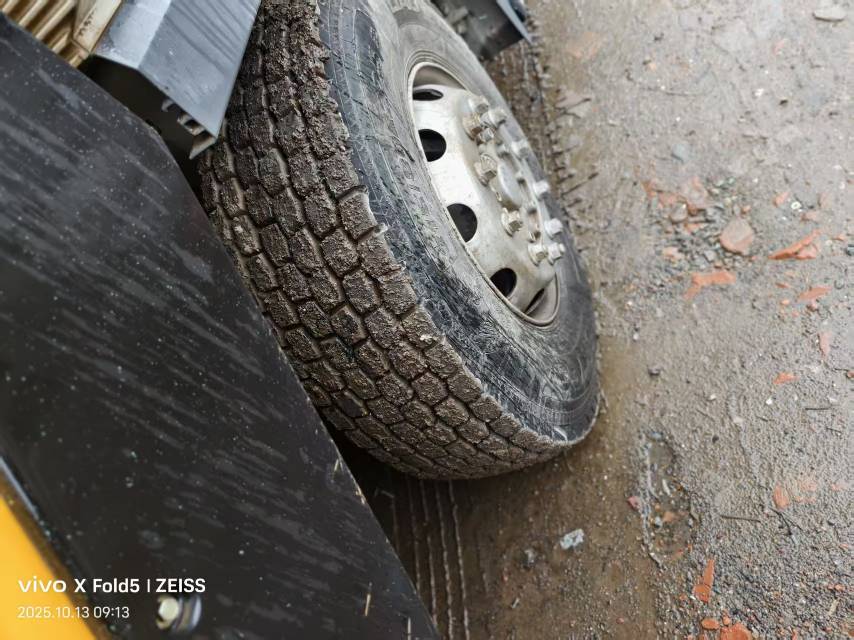 徐工XCT25L5汽車起重機