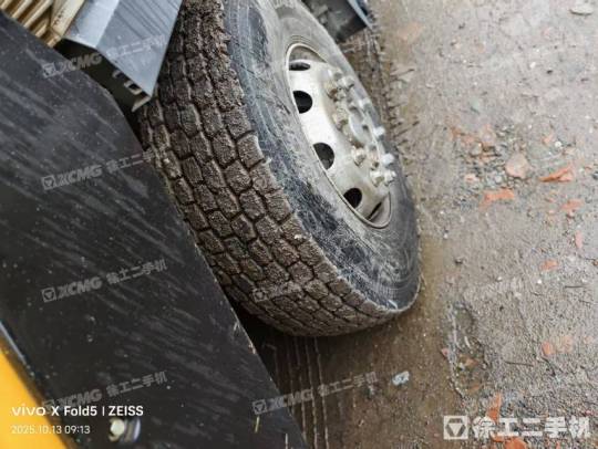 徐工XCT25L5汽車起重機