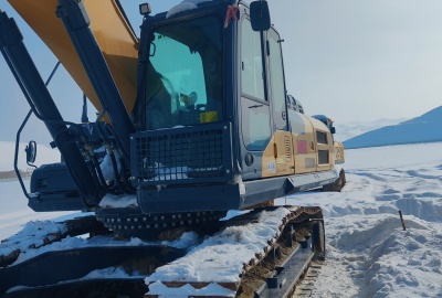 徐工XE380DK履帶式挖掘機