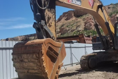 徐工XE550DK履帶式挖掘機(jī)