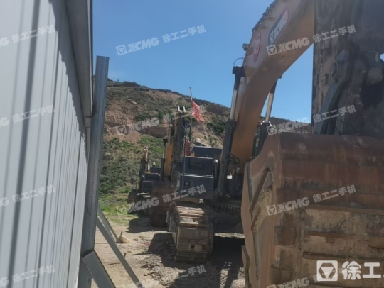 徐工XE550DK履带式挖掘机