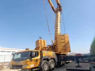 徐工XCA300全地面起重機