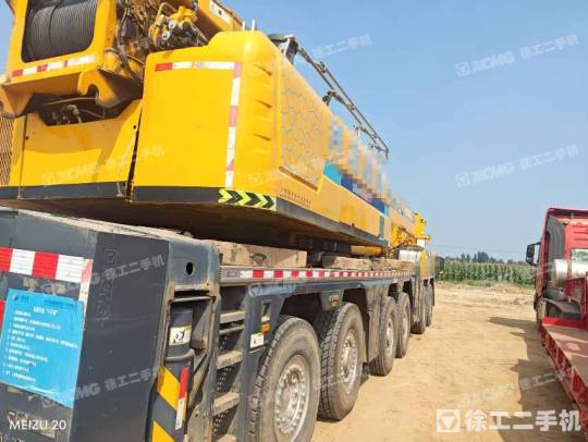 徐工XCA300全地面起重機