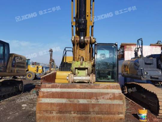 卡特彼勒323履帶式挖掘機