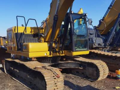 卡特彼勒323履帶式挖掘機(jī)