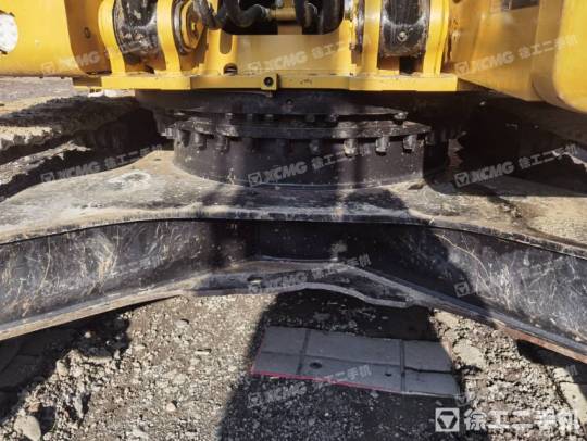 卡特彼勒323履帶式挖掘機