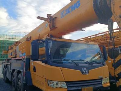 徐工XCT75汽車起重機(jī)