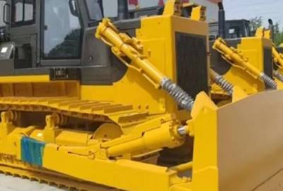 彭浦TY230推土機