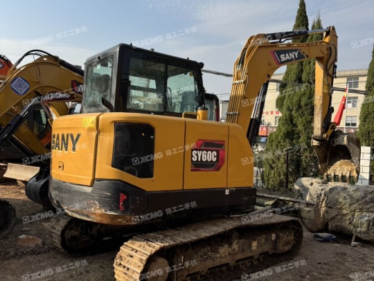 三一重工SY60C履带式挖掘机
