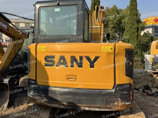 三一重工SY60C履带式挖掘机