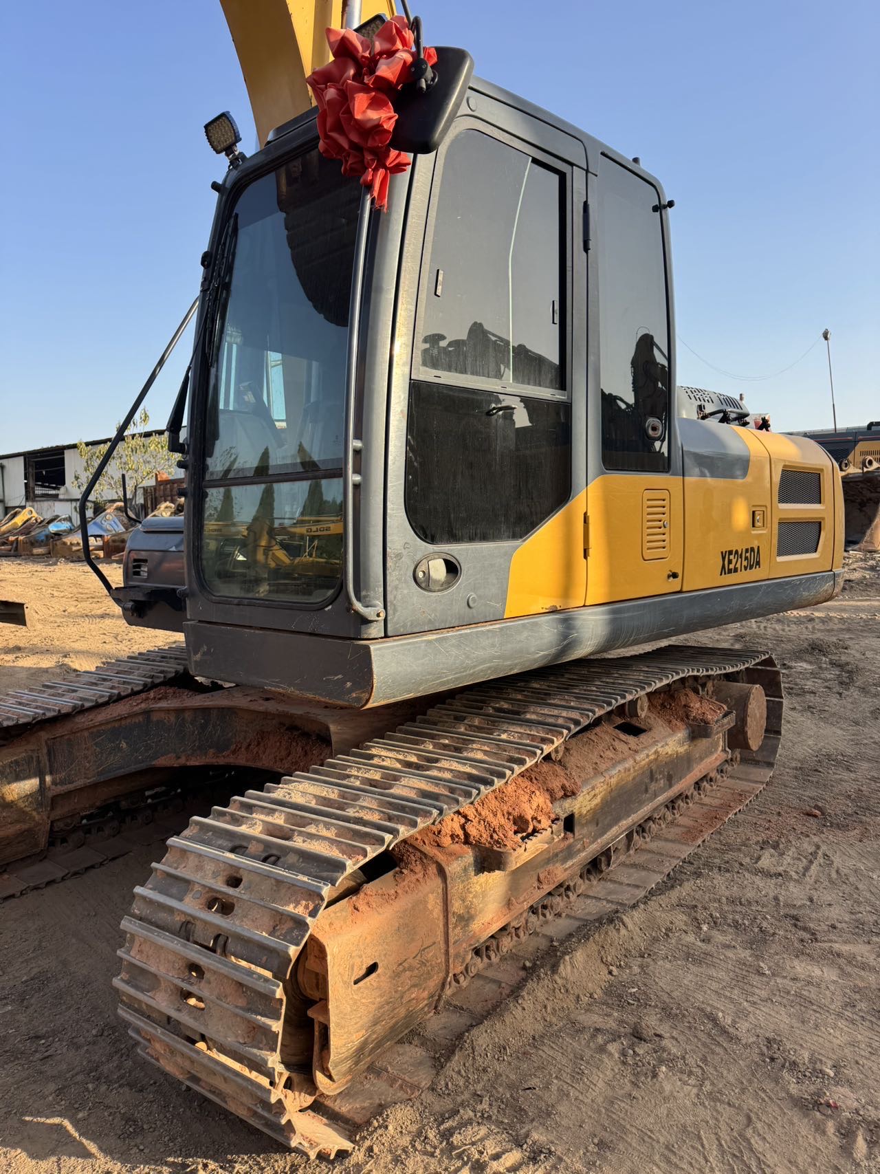 徐工XE200DA履帶式挖掘機