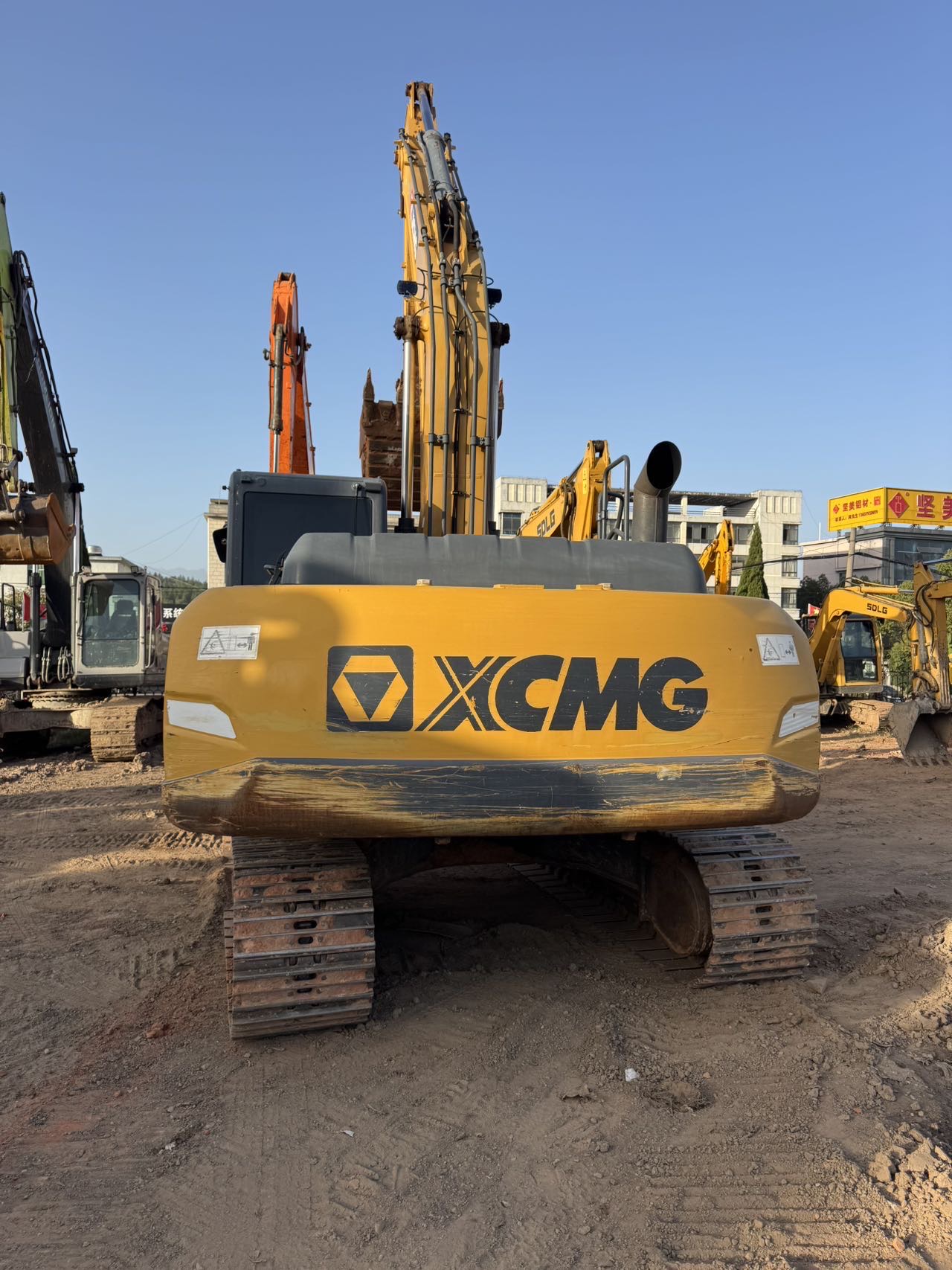 徐工XE200DA履帶式挖掘機