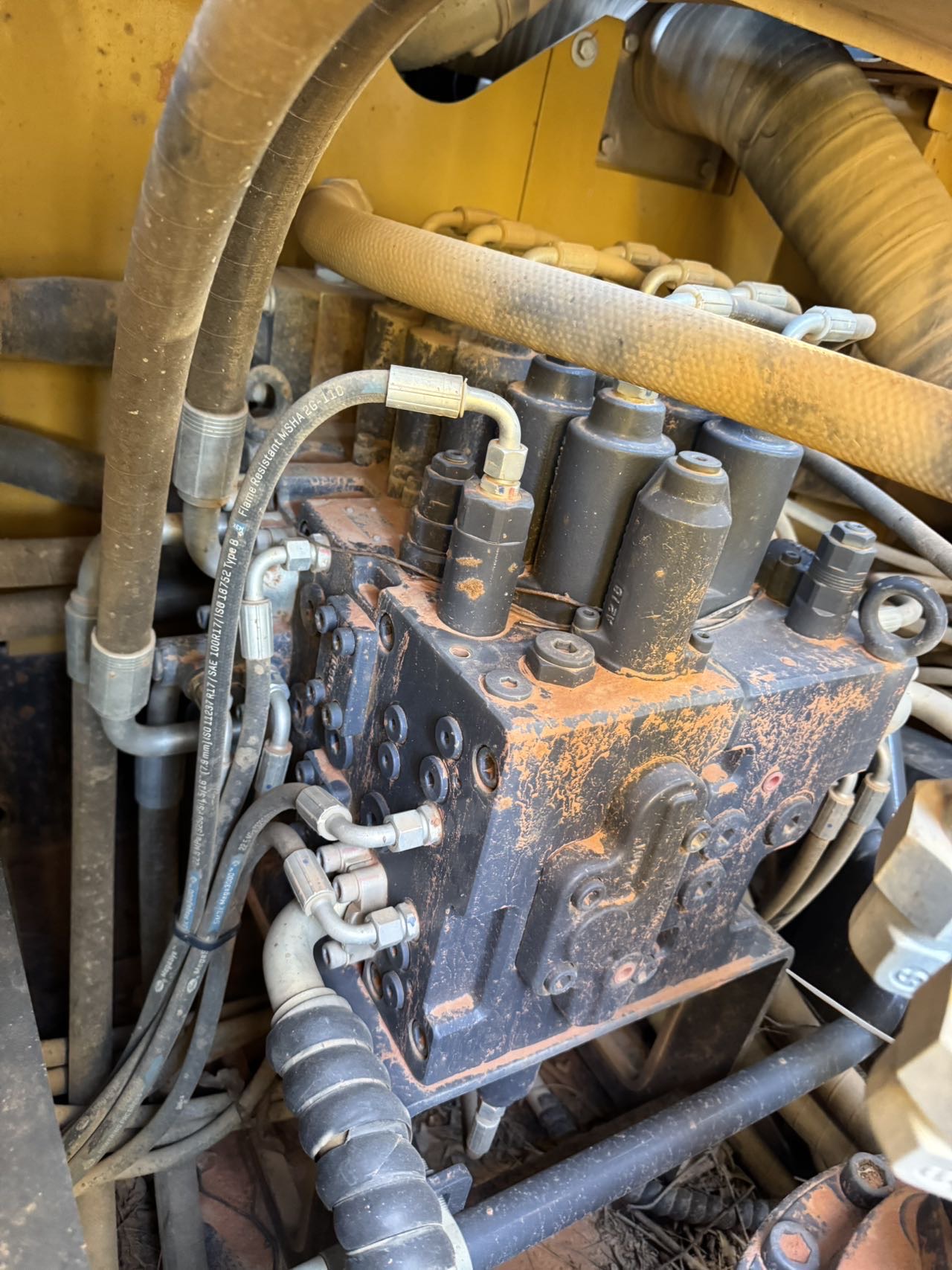 徐工XE200DA履帶式挖掘機