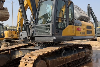 徐工XE380DK MAX履带式挖掘机