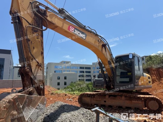 徐工XE200DA履帶式挖掘機