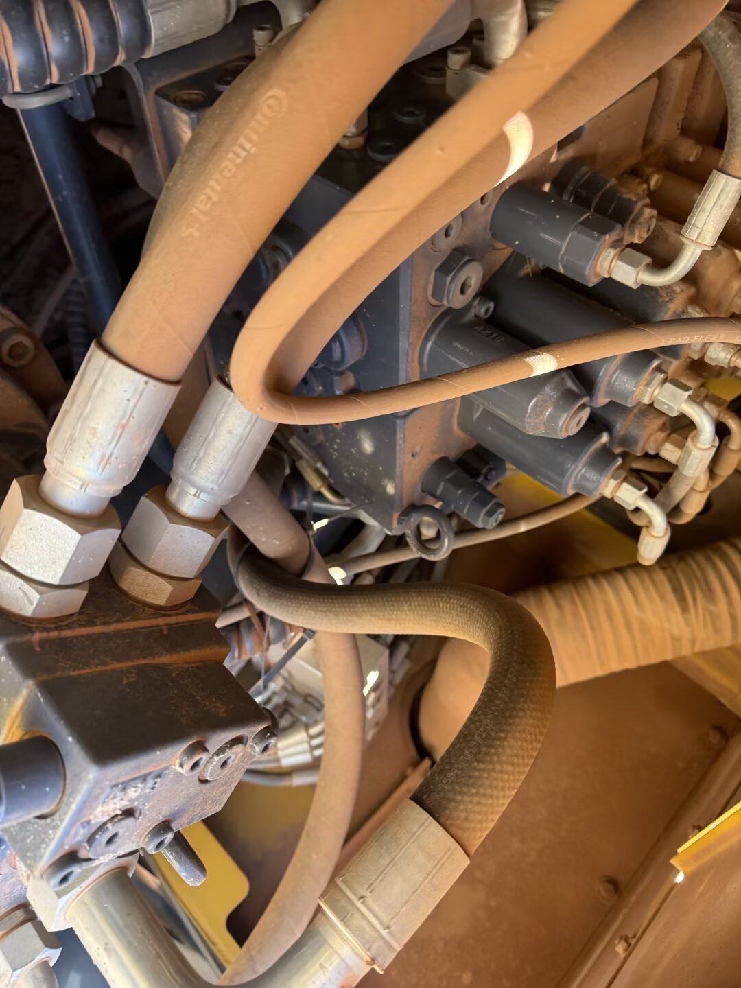 徐工XE200DA履帶式挖掘機