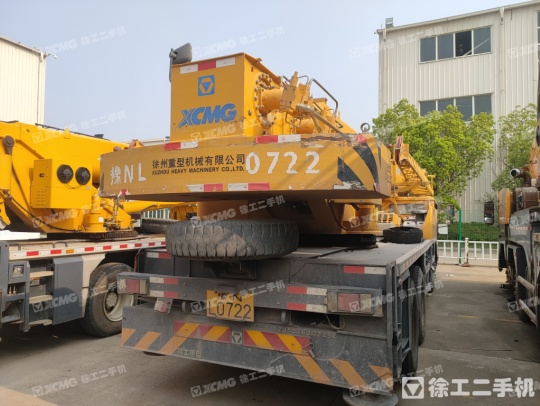 徐工QY25K先導汽車起重機