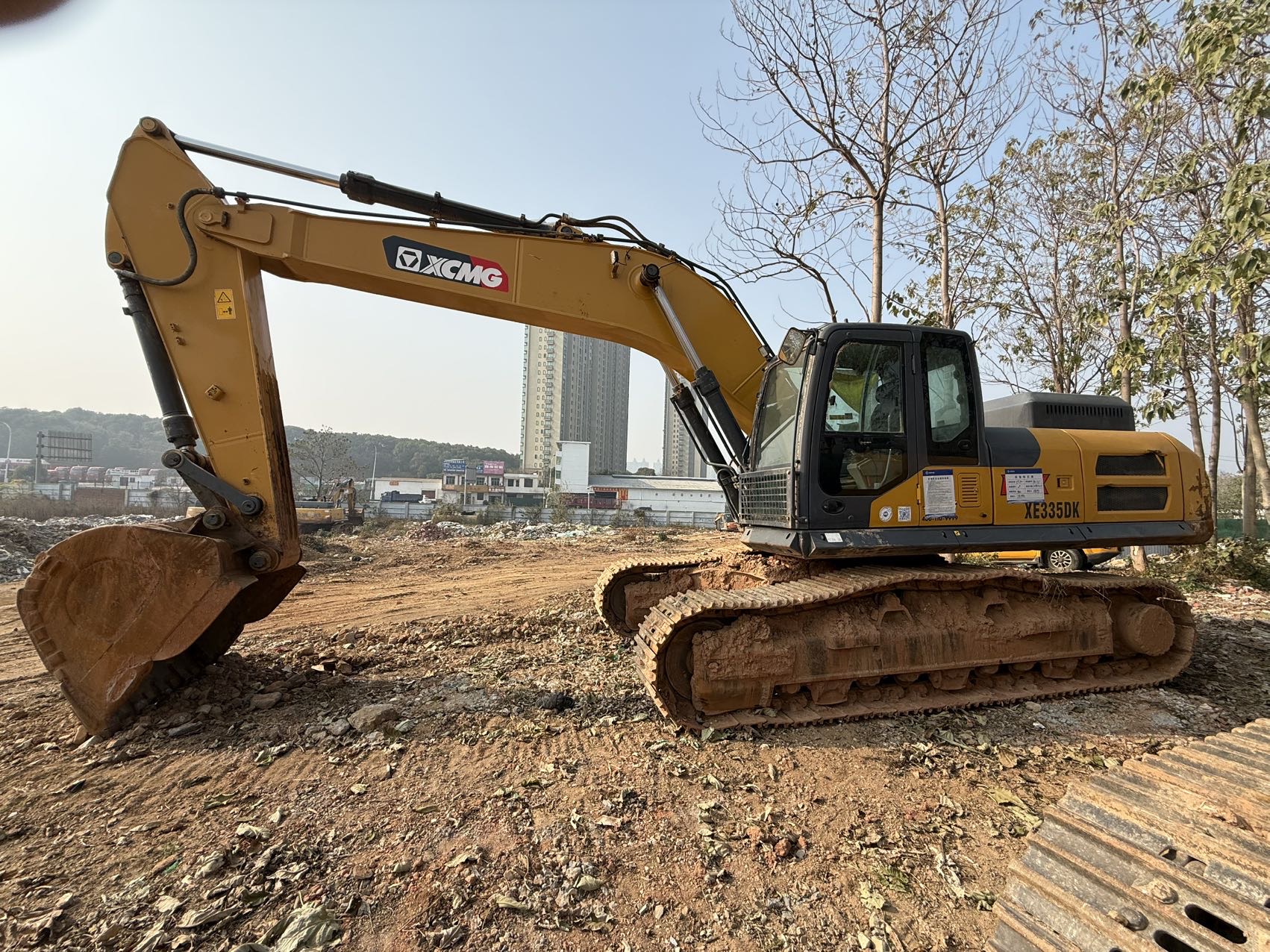 徐工XE335DK MAX履帶式挖掘機(jī)
