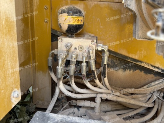 徐工XE335DK MAX履帶式挖掘機(jī)