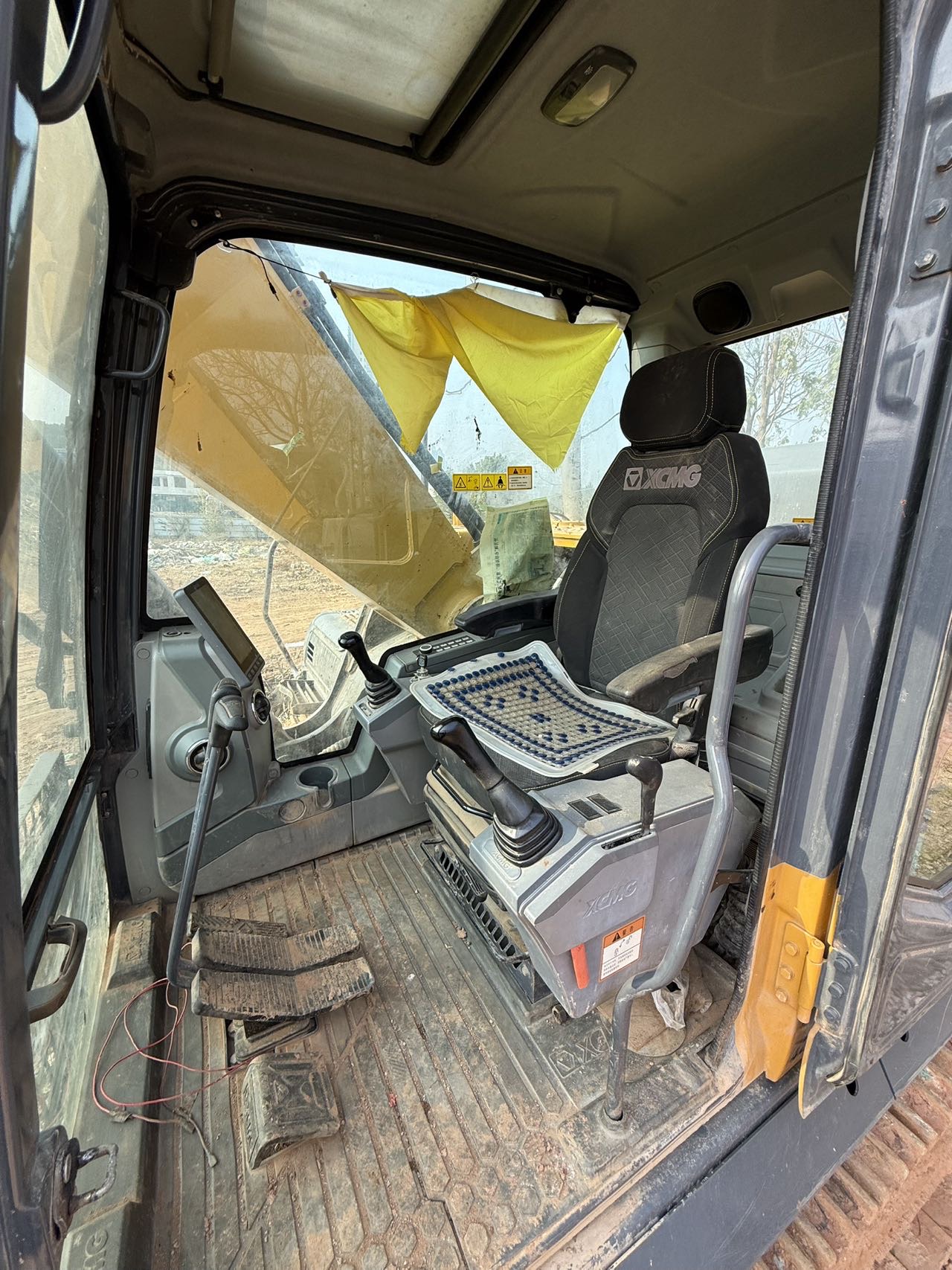 徐工XE335DK MAX履帶式挖掘機(jī)