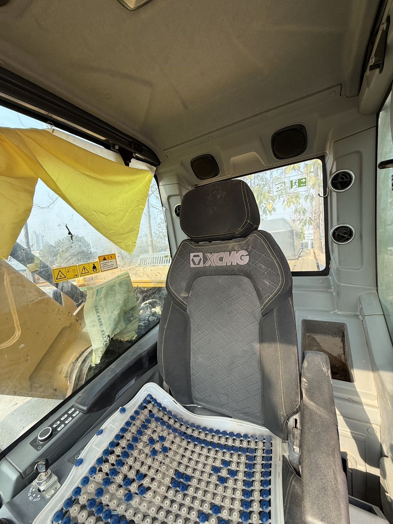 徐工XE335DK MAX履帶式挖掘機(jī)