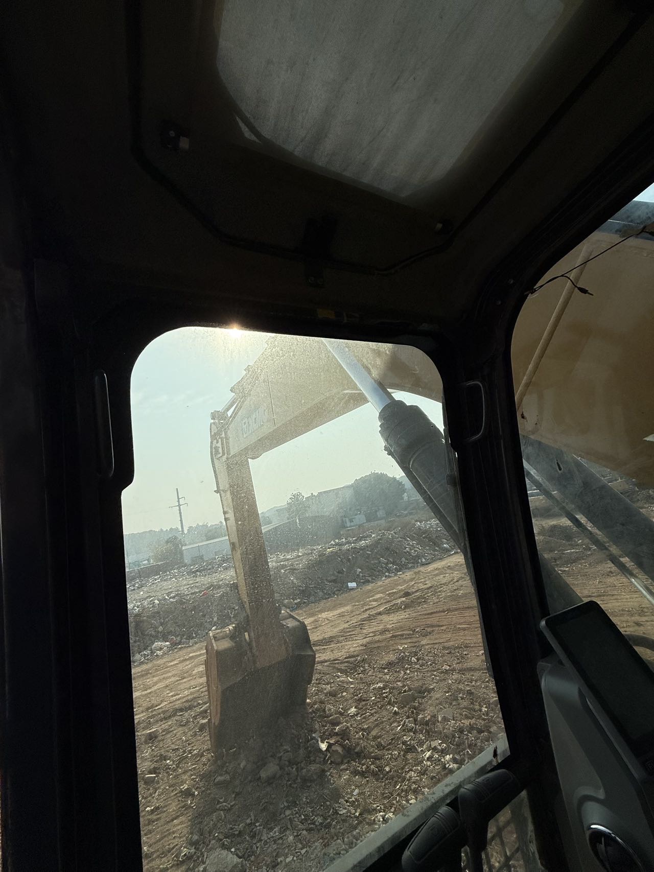 徐工XE335DK MAX履帶式挖掘機(jī)