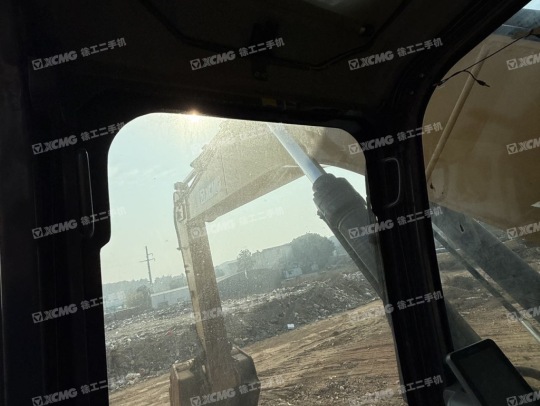 徐工XE335DK MAX履帶式挖掘機(jī)