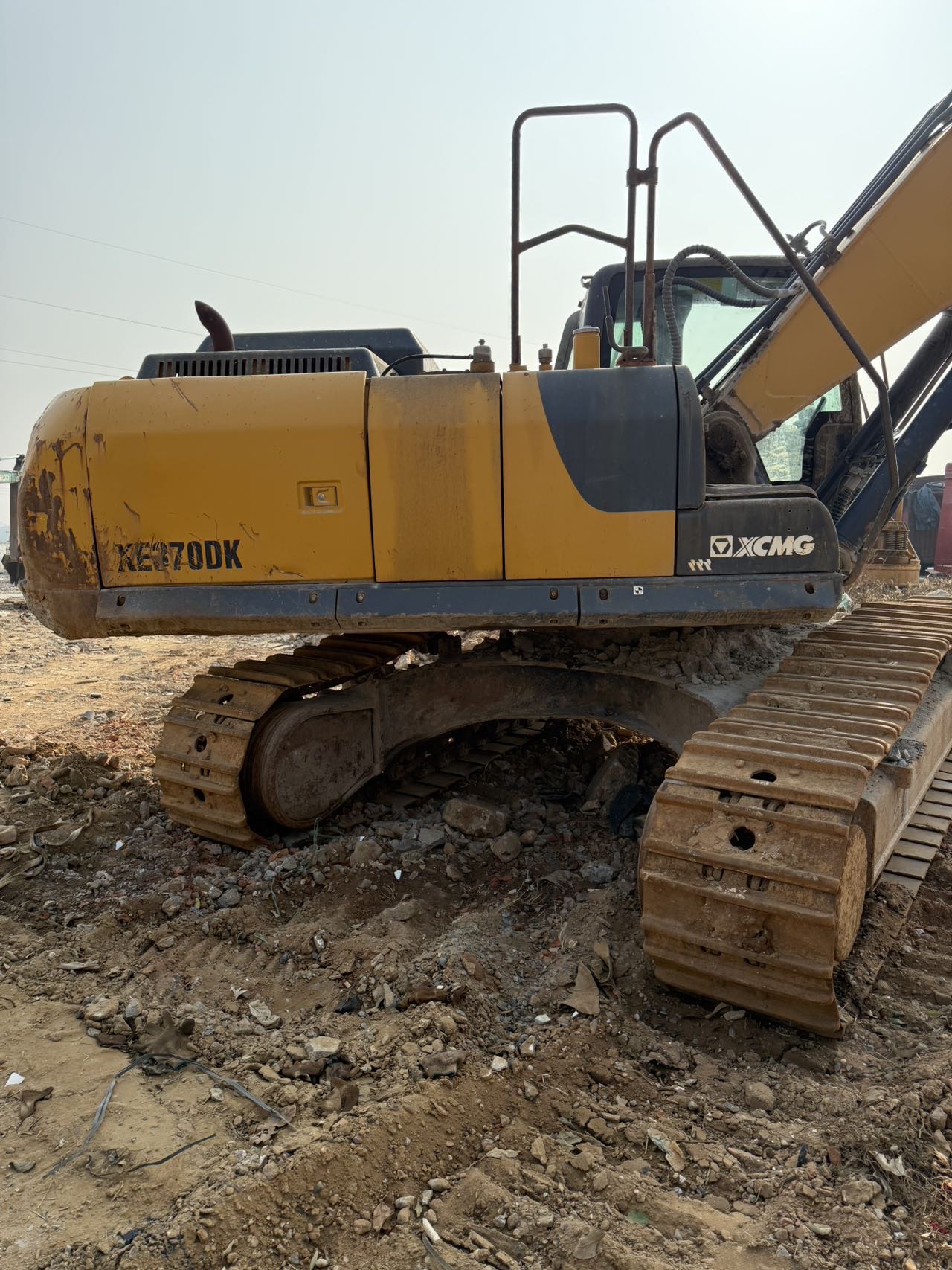 徐工XE335DK履帶式挖掘機