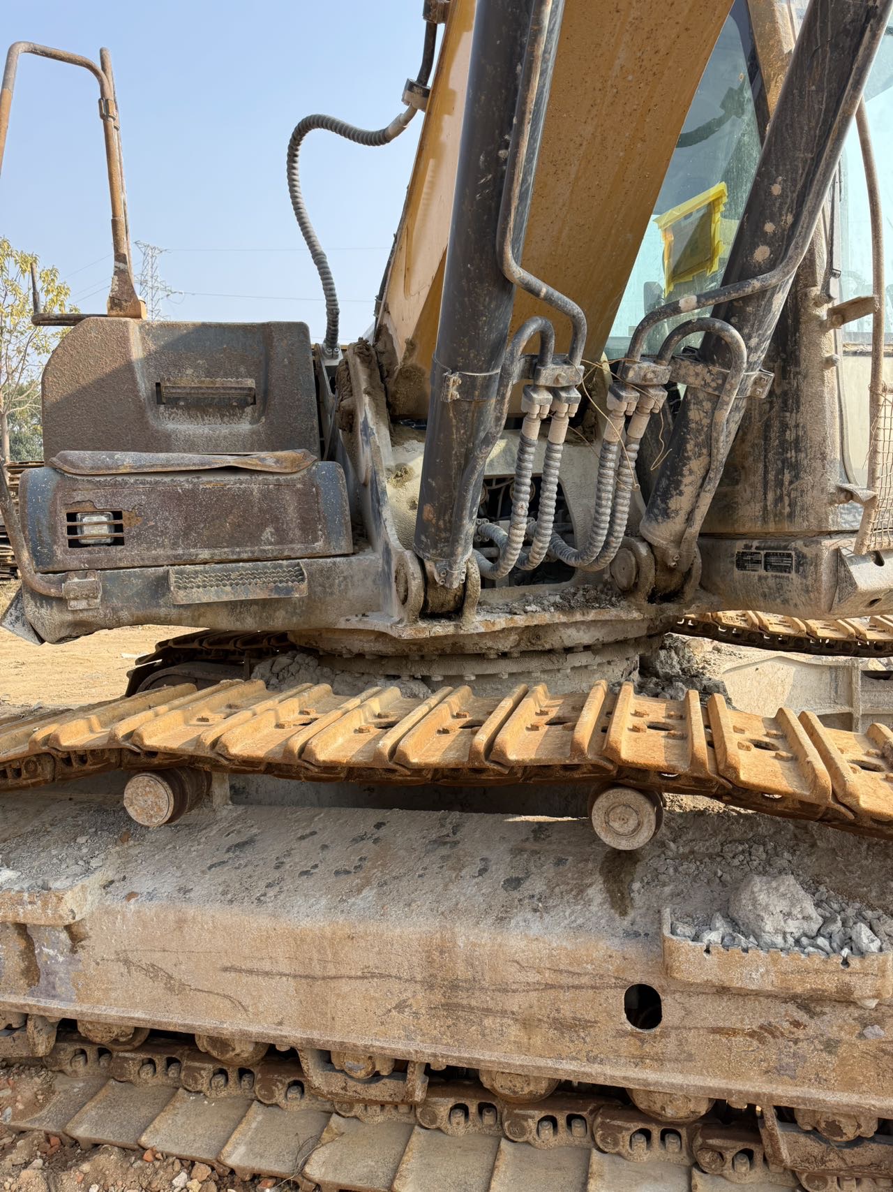 徐工XE335DK履帶式挖掘機