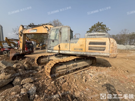 徐工XE335DK履帶式挖掘機